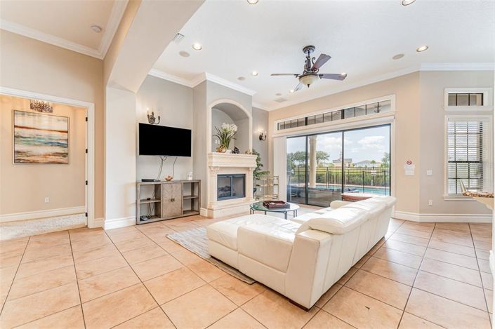 Image No.15-5 Bed House for sale