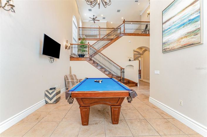 Image No.19-5 Bed House for sale