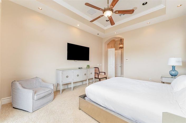 Image No.26-5 Bed House for sale