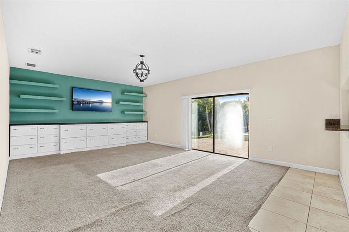 Image No.16-5 Bed House for sale