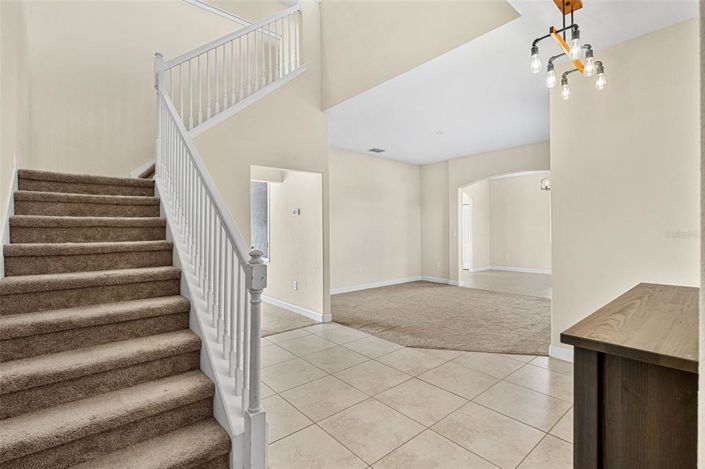 Image No.17-5 Bed House for sale
