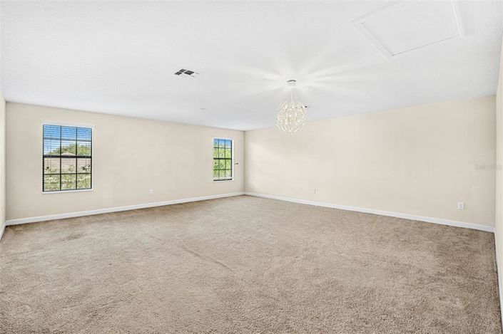 Image No.32-5 Bed House for sale