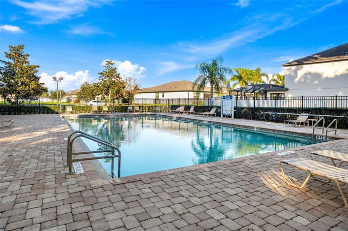 Image No.44-5 Bed House for sale