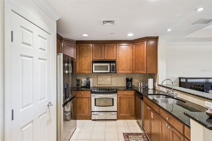 Image No.17-3 Bed Apartment for sale