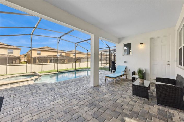 Image No.28-6 Bed House for sale