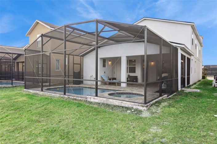 Image No.32-6 Bed House for sale