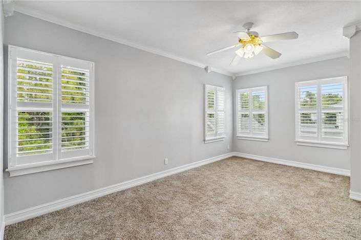 Image No.42-5 Bed House for sale