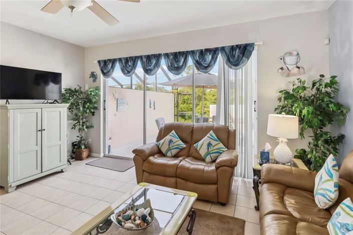 Image No.5-3 Bed Townhouse for sale