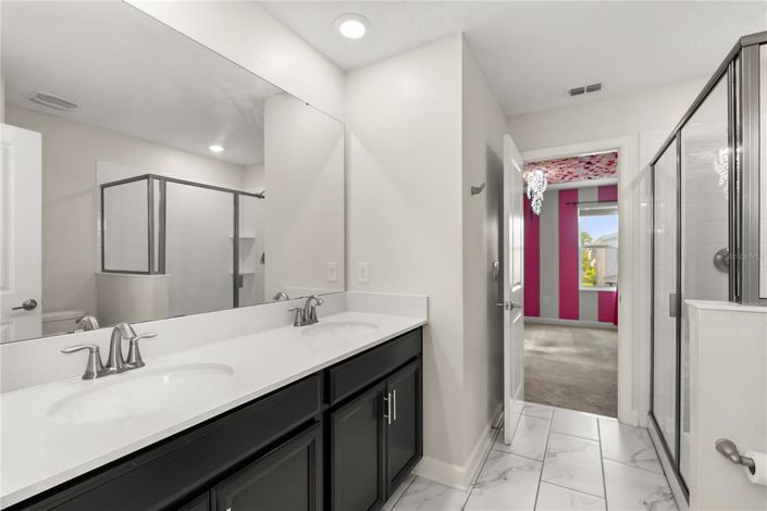 Image No.23-9 Bed House for sale