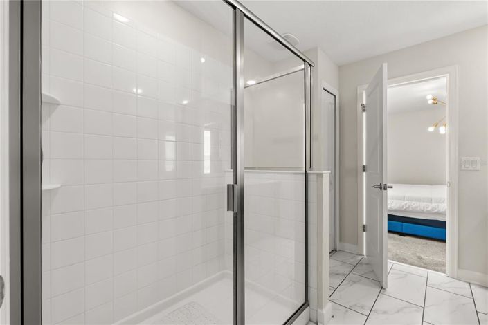 Image No.24-9 Bed House for sale