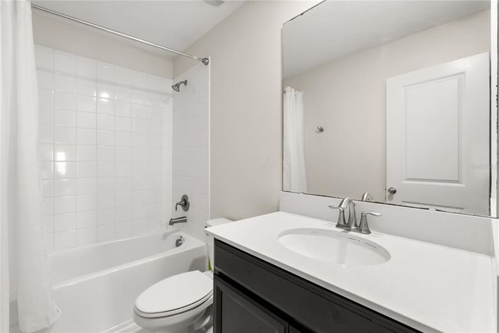 Image No.37-9 Bed House for sale