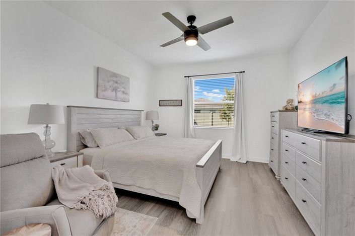 Image No.13-4 Bed House for sale