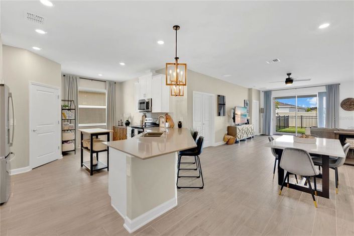 Image No.9-4 Bed House for sale