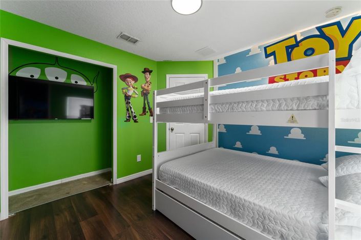 Image No.15-4 Bed House for sale