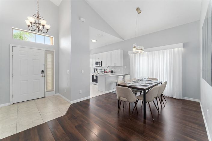 Image No.2-4 Bed House for sale