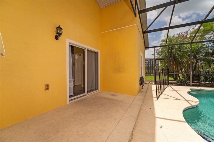 Image No.26-4 Bed House for sale