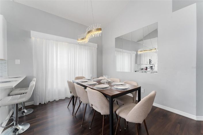 Image No.3-4 Bed House for sale