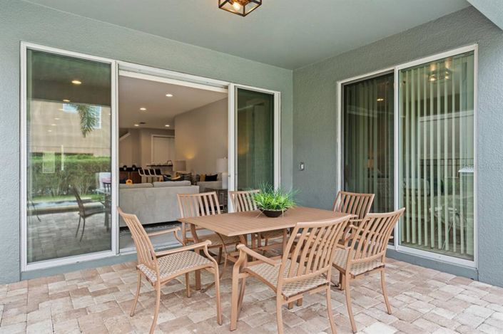 Image No.11-6 Bed House for sale