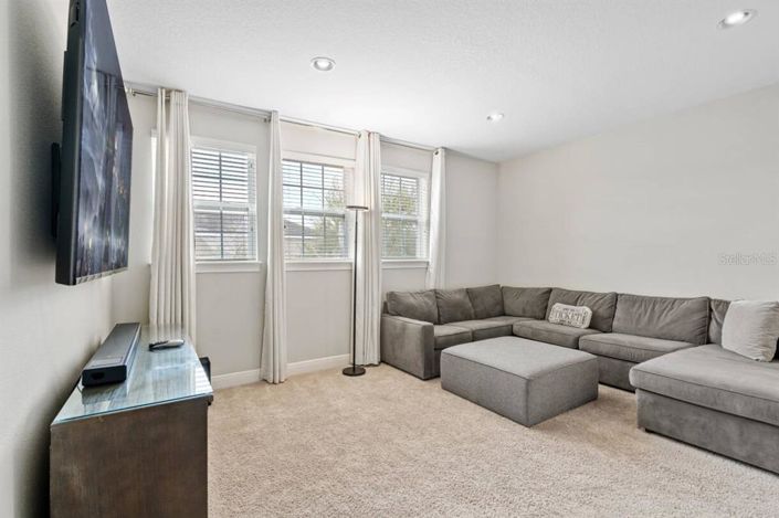 Image No.15-6 Bed House for sale