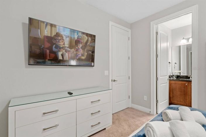 Image No.20-6 Bed House for sale