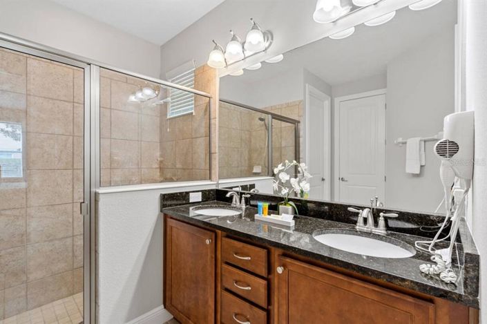 Image No.39-6 Bed House for sale