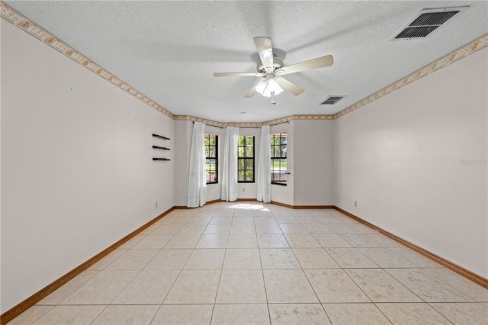 Image No.26-Maison de 4 chambres à vendre à Saint John