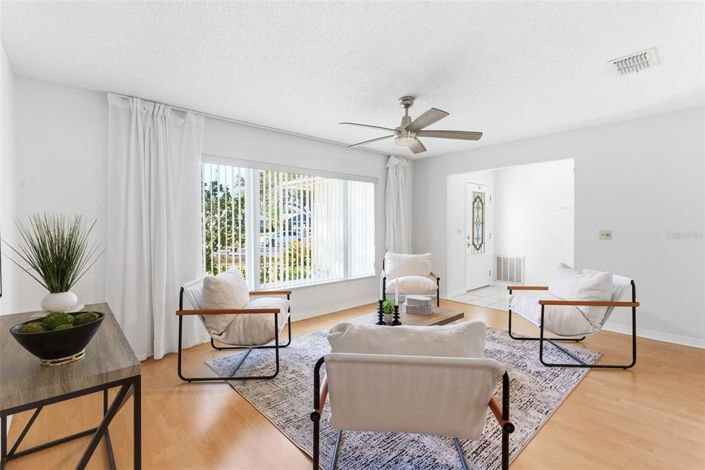 Image No.9-3 Bed House for sale