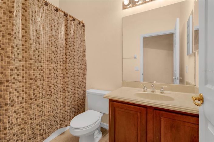 Image No.18-4 Bed House for sale