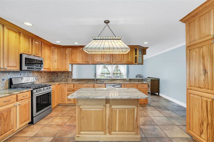 Image No.11-4 Bed House for sale