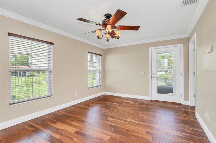 Image No.31-4 Bed House for sale