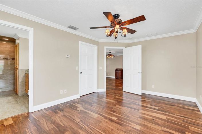 Image No.32-4 Bed House for sale