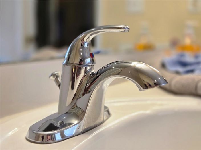 Image No.25-4 Bed House for sale