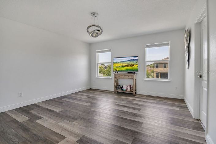 Image No.17-4 Bed House for sale