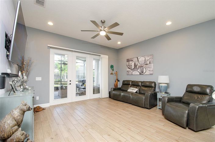 Image No.18-2 Bed Villa for sale