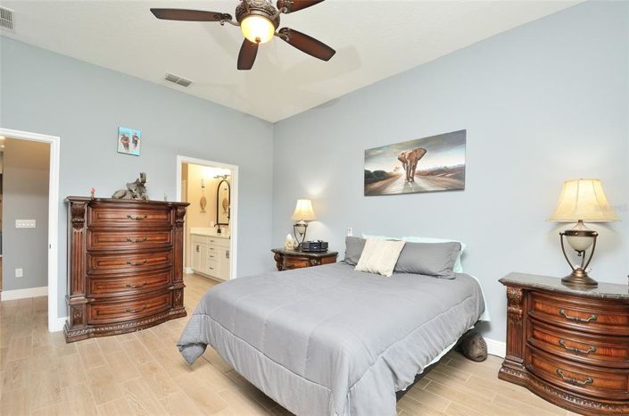 Image No.20-2 Bed Villa for sale