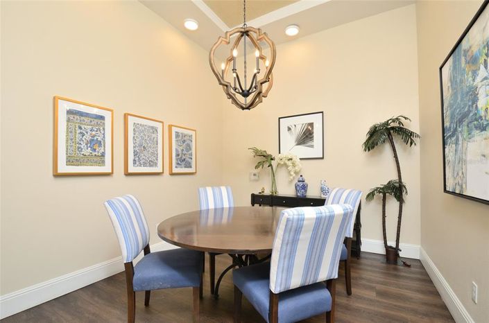 Image No.35-2 Bed Villa for sale