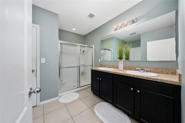 Image No.16-4 Bed House for sale