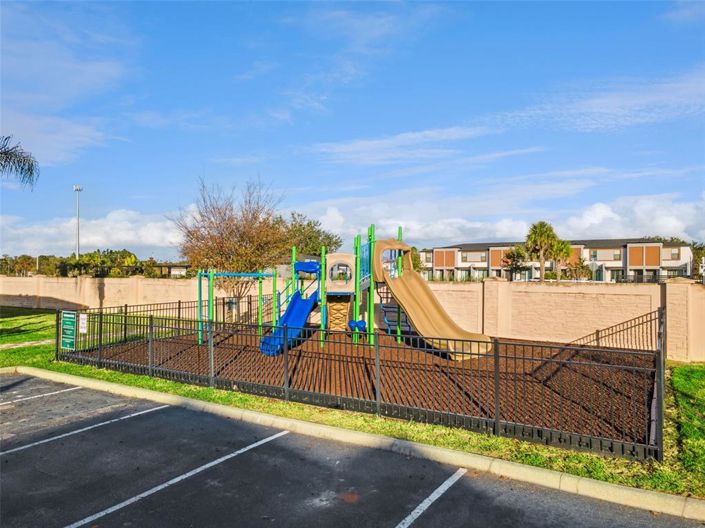 Image No.30-Maison de ville de 4 chambres à vendre à Saint John
