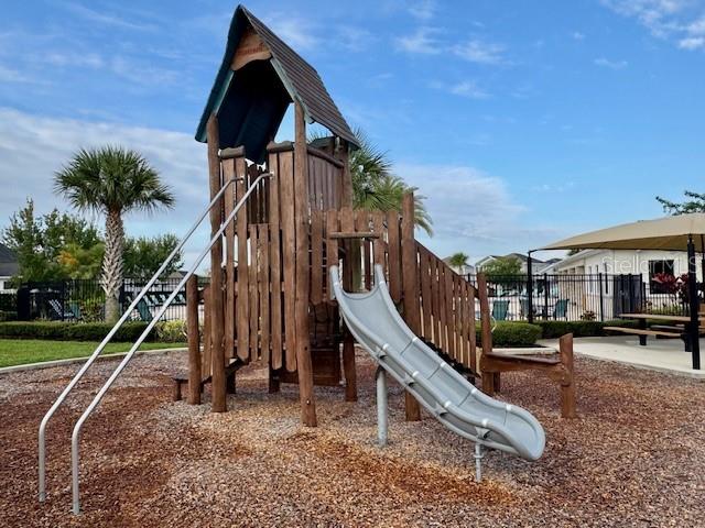 Image No.24-3 Bed Townhouse for sale