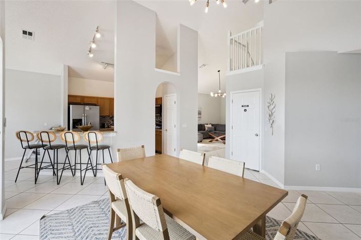 Image No.13-6 Bed House for sale