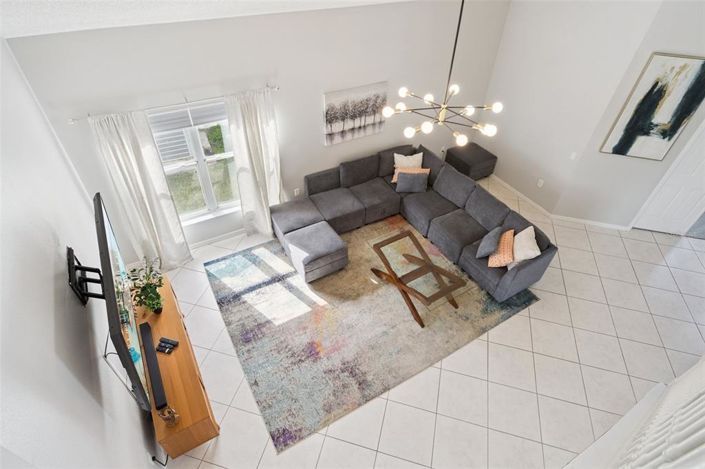 Image No.28-6 Bed House for sale