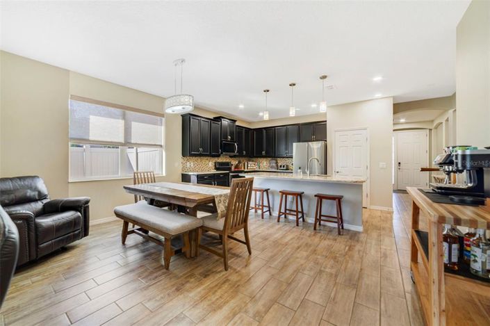 Image No.6-3 Bed House for sale