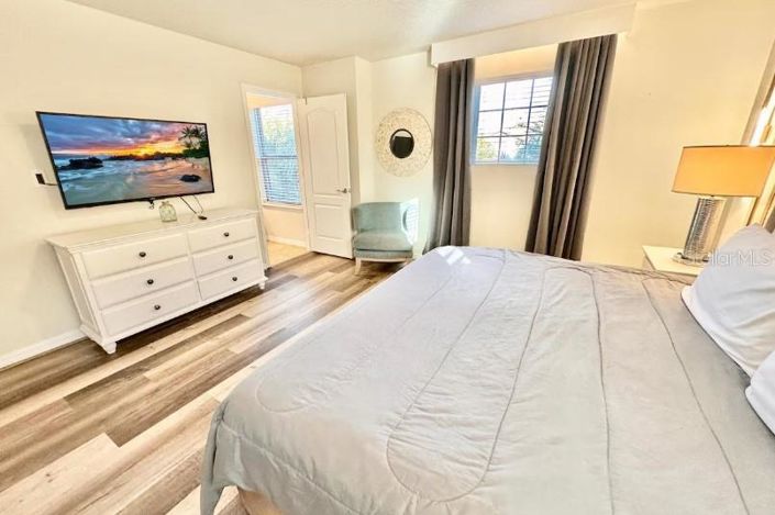 Image No.37-6 Bed House for sale