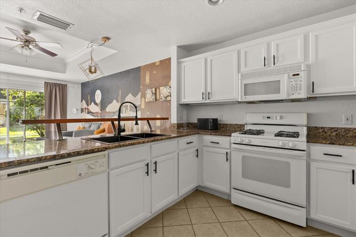 Image No.4-Appartement de 1 chambre à vendre à Saint John