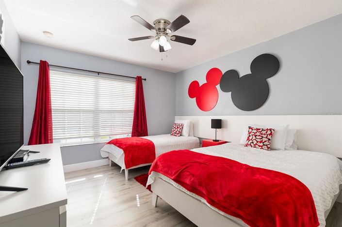 Image No.17-4 Bed Townhouse for sale