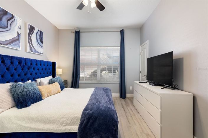 Image No.20-4 Bed Townhouse for sale