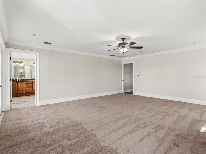 Image No.29-6 Bed House for sale