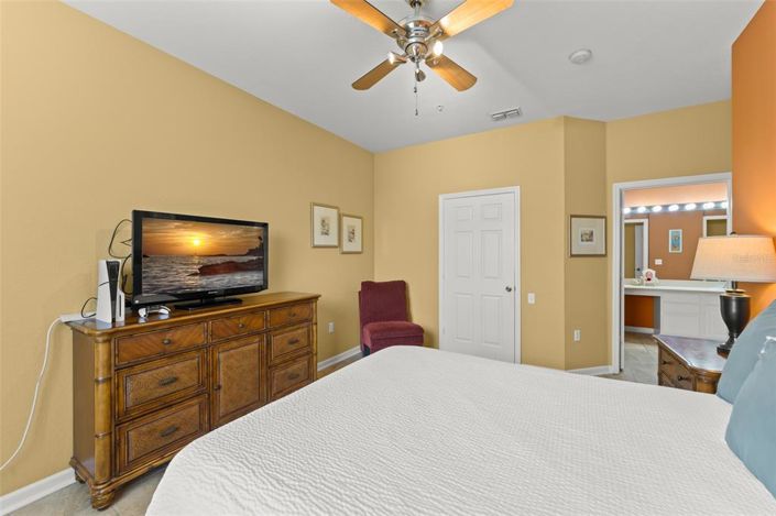 Image No.25-3 Bed Apartment for sale