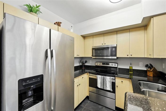 Image No.3-Appartement de 1 chambre à vendre à Saint John