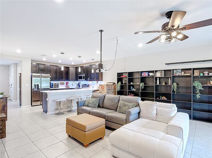 Image No.10-3 Bed Townhouse for sale